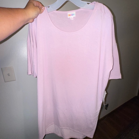 NWT LuLaRoe Light Pink Short Sleeve Tunic Top Medium - Picture 1 of 4